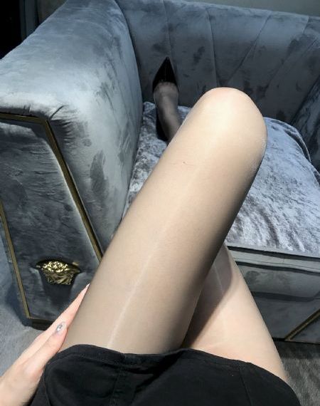 蓝精灵寻找神秘村