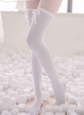 小资女孩向前冲
